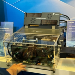 江波龙512GB CXL AIC内存扩展卡亮相 为数据中心提升效能开辟新途径 ...