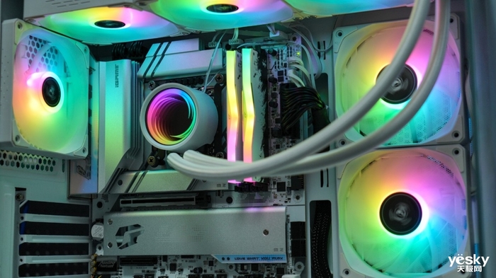 潮流艺术风格与“Ultra”性能的结合 iGame B860M ULTRA V20主板评测