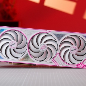 2K享电竞 4K玩3A iGame GeForce RTX 5070 Ti Ultra W OC评测