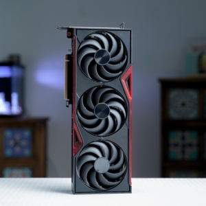 为2K游戏带来可靠性能 七彩虹战斧GeForce RTX 5070 豪华版 12GB评测 ...