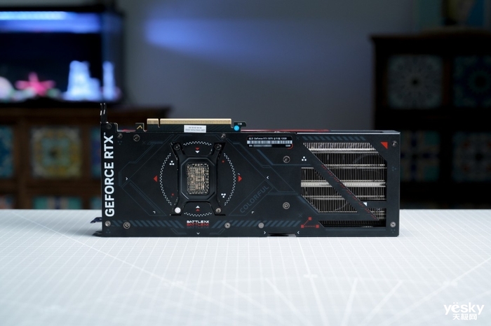 为2K游戏带来可靠性能 七彩虹战斧GeForce RTX 5070 豪华版 12GB评测