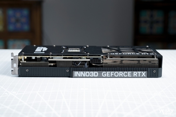 双槽双风扇支撑硬核2K实力 映众GeForce RTX 5070曜夜X2 12GB显卡评测